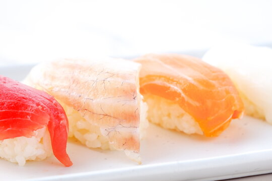 握り寿司 - 新鮮なネタを使った美味しい握りずし
