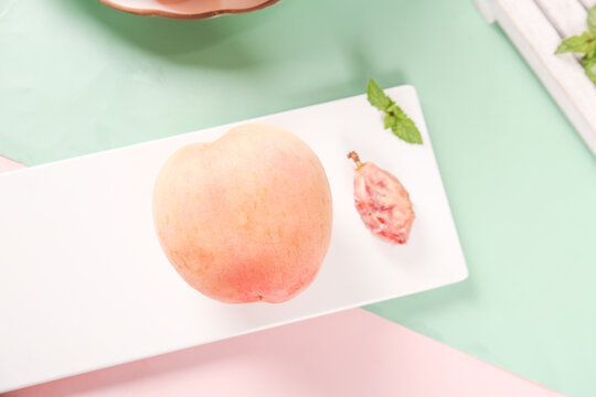 Fresh Juicy Yangshan Wuxi Peaches - Large Round Beautiful Sweet Produces
