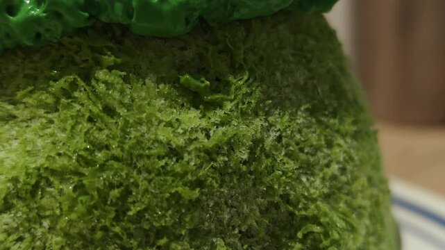Matcha green tea shaved ice (Bingsu).