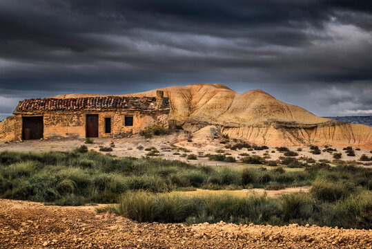 Ancienne bergerie au c&oelig;ur du d&eacute;sert des Bardenas Reales