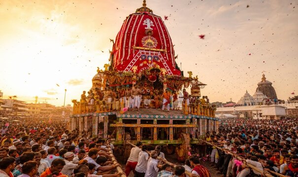 Lord Jagannath Rath Yatra Festival , Puri Jagannath Ratha Jatra , Grand Chariot Festival Puri , Devotees Pulling Jagannath Chariot ,Traditional Indian Festival Rath Yatra , Massive Crowd at Rath Yatra