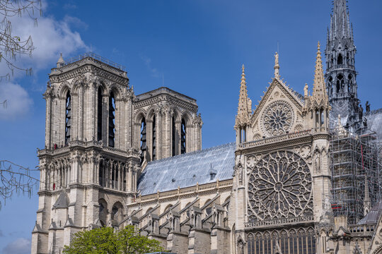 Notre Dame Cathedral is a Catholic cathedral, the seat of the Archdiocese of Paris, the capital of France.