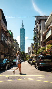 Urban street scene in Taipei