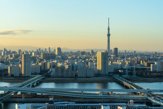 Tokyo skyline and Sumida River, Tokyo, Japan