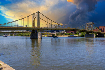 Fototapeta premium A gorgeous landscape along the Allegheny River in Pittsburgh Pennsylvania USA