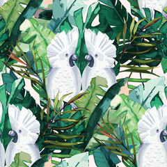 Tropical seamless pattern with palm leaves and parrots. Summer jungle background. Vintage vector illustration. Rainforest hawaiian landscape © natikka