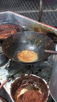 The process making Mie Aceh 