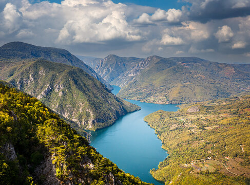 Banjska stena, a popular viewpoint overlooking green hills, Lake Perućac, and the Drina Canyon in western Serbia