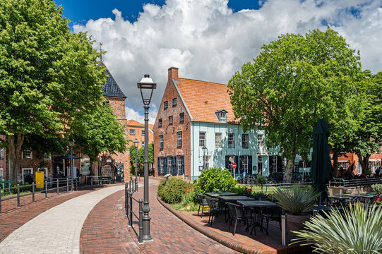 Greetsiel, Ostfriesland, Deutschland: Der historische Ortskern von Greetsiel