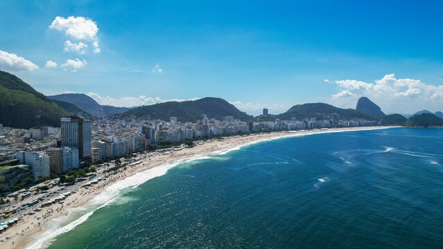Playade brasil,copacabana,puesto5,mediodia,drone,vistaenaltura,avenidaatlantica,21deabrildel2026,
