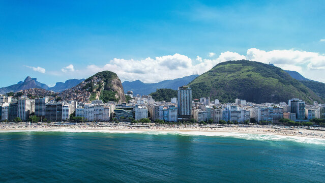 Playade brasil,copacabana,puesto5,mediodia,drone,vistaenaltura,avenidaatlantica,21deabrildel2026,
