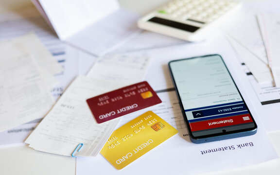 using credit card to shopping, checking bank statement, balance via mobile app and pay, online shopping via credit card and E commerce concept