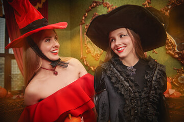 Naklejka premium Witches Friendship Smile