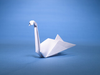 origami swan India Asia © abc foto