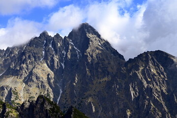 Wysokie Tatry, szczyty i przełęcze w masywie Łomnickiego Szczytu, góry powyżej Tatrzańskiej Łomnicy, Słowacja, Europa © Albin Marciniak