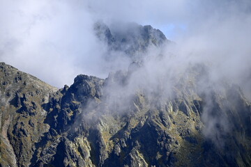 Wysokie Tatry, szczyty i przełęcze w masywie Łomnickiego Szczytu, góry powyżej Tatrzańskiej Łomnicy, Słowacja, Europa © Albin Marciniak