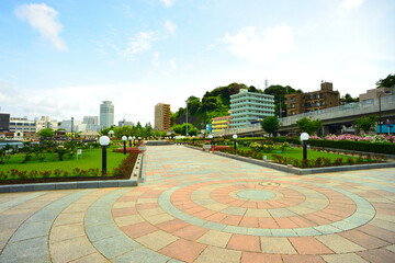 Obraz premium 春の公園 神奈川県横須賀市ヴェルニー公園の風景