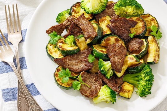 Low Carb Beef and Vegetable Stir Fry