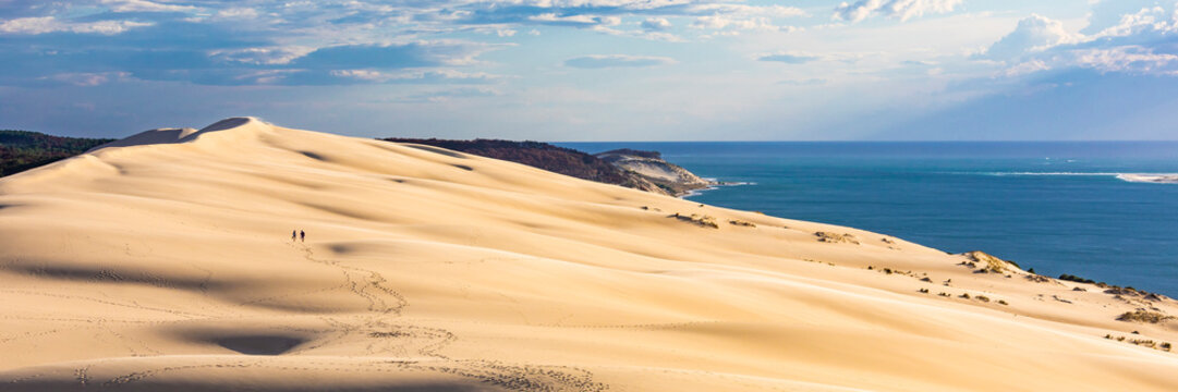 France, Nouvelle-Aquitaine, Pyla sur Mer, Panoramic view of Dune of Pilat