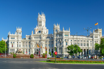 Obraz premium Awesome view of Cibeles Palace in Madrid, Spain