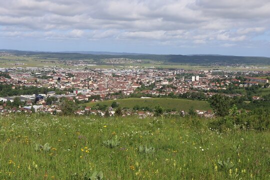 Vue d'ensemble de la ville, ville de Pontarlier, d&eacute;partement du Doubs, France