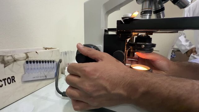 &ldquo;Laboratory light microscope provides high‑magnification viewing of specimens for research, diagnostics, and scientific analysis.