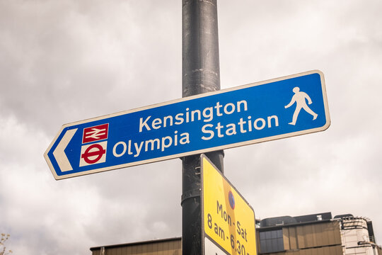 LONDON -  HAMMERSMITH &ndash; Kensington Olympia Station sign