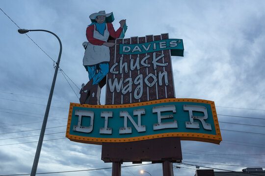 The neon sign for Davie&rsquo;s Chuck Wagon Diner, built 1957, in Lakewood, Colorado, May 2020