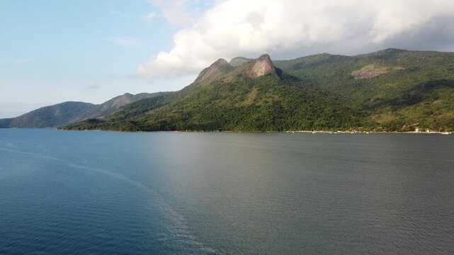 Aerial drone footage of Saco do Mamangu&aacute; highlighting Sugarloaf Peak, Paraty, Brazil