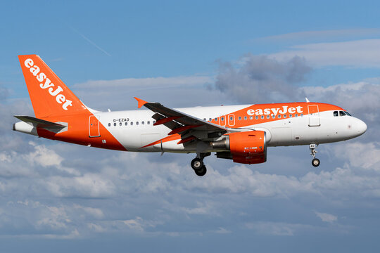Vijfhuizen, Netherlands - June 5, 2026: British easyJet Airbus A319-100 with registration G-EZAO on short final for runway 18R (Polderbaan) of Amsterdam Airport Schiphol