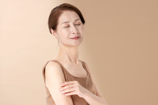 美容　女性