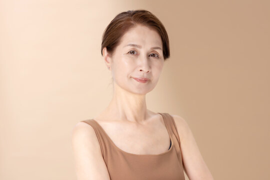 美容　女性