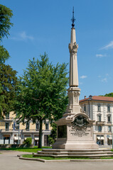 Obraz premium Independence Monument obelisk in Lugano Switzerland on a sunny day