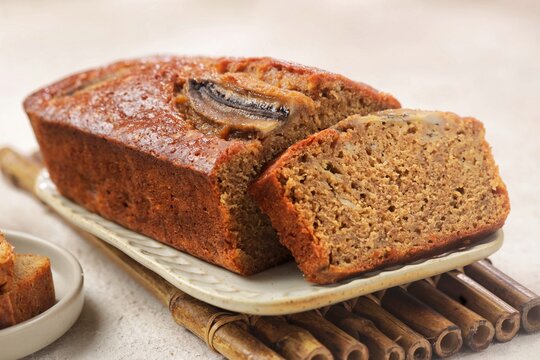 Banana bread is perhaps more commonly known as banana cake or banana cake. 