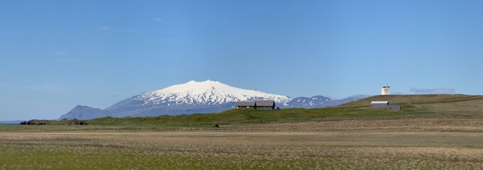 Panoramic view of an Icelandic farm on the Snaefellsnes peninsula with the Snaefellsjokull glacier cap in the background © Vasyl  Diachuk