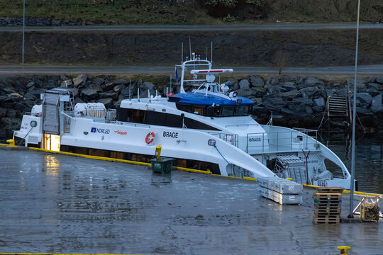 BRAGE (IMO: 9438963) is a High Speed Craft and is sailing under the flag of NORWAY. Her length overall (LOA) is 24.5 meters and her width is 8 meters.