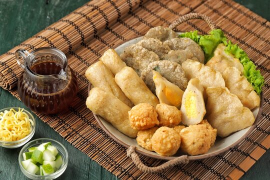 Pempek. fish cake specialty from Palembang, South Sumatra, is made from fish and tapioca flour, offering a chewy texture and savory flavor.