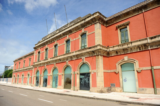 Museo del Ferrocarril de Asturias. Antigua Estaci&oacute;n del Norte de Renfe en Gij&oacute;n, Principado de Asturias, Espa&ntilde;a