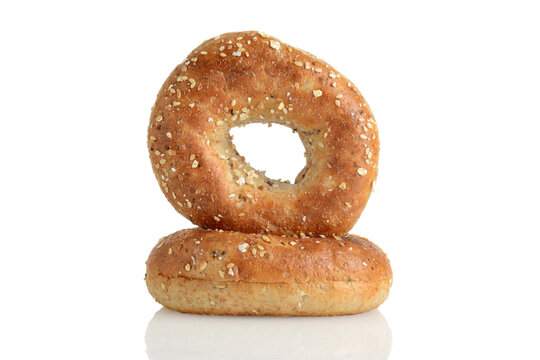 12 grain whole wheat bagels on white