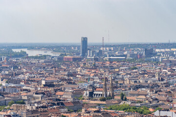 Obraz premium Panoramic cityscape of Budapest from the air with residential buildings and green areas