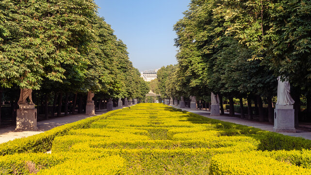 Walk of the statues in Madrid's Retiro Park.