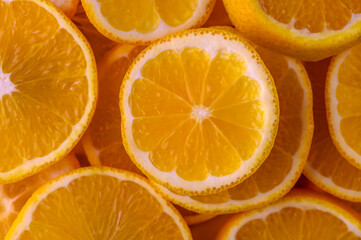Fototapeta premium Freshly sliced oranges reveal vibrant colors and juicy textures perfect for summer days