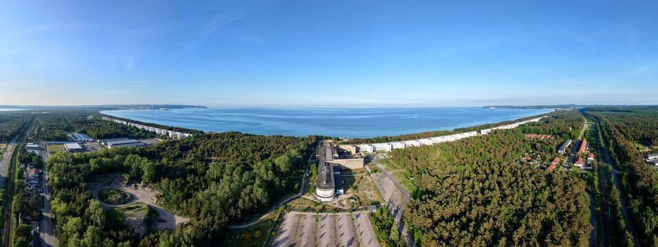 Proa, ehemaliges KdF-Bad, 180&deg; Panorama, landseitig 2026