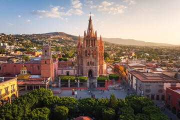 Naklejka premium Aerial view of the San Miguel Cathedral in Mexico City Plaza