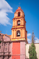 Obraz premium Ancient city scenery of the Church of Our Lady of Health in San Miguel, Mexico