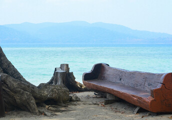 Naklejka premium Ocean bench