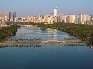Obraz premium Panoramic View of Nanning, China with Urban Skyline and Serene Lake