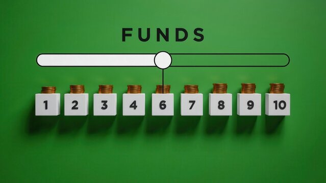 A graphic illustration shows a progress bar with stacked coins on numbered blocks.