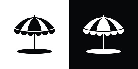 Obraz premium Black and white beach umbrella icon with scalloped edge design