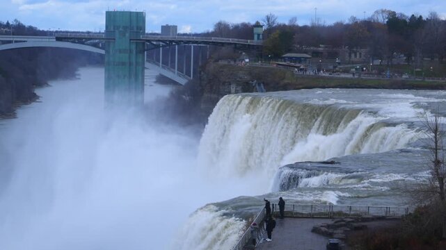 Niagara Falls, USA: This image features the American Falls and Bridal Veil Falls located within Niagara Falls State Park in New York.